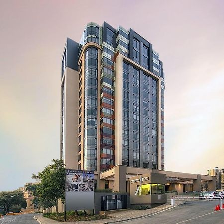 Luxury @ Sandton Skye Johannesburg Eksteriør bilde